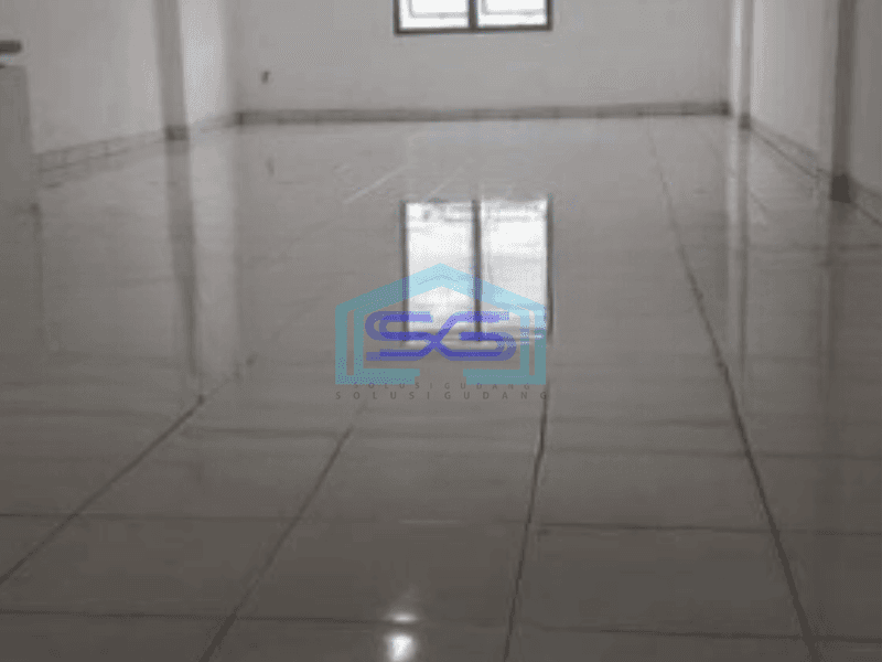 Disewakan Ruko Luas Bangunan  260 m² Hadap Jalan Raya Semanan Jakarta Barat