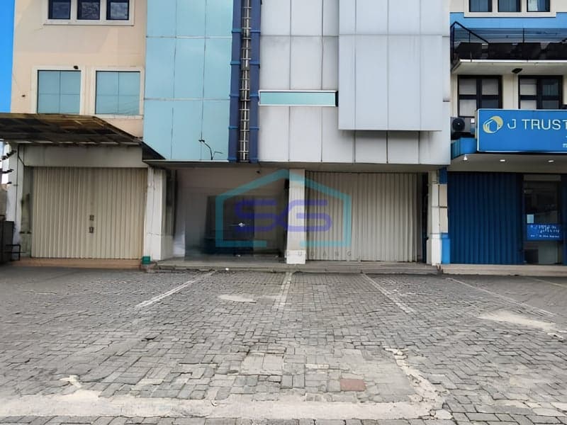 Disewakan Ruko 3 Lantai di Margonda Raya Depok Jawa Barat Luas Bangunan 200 m²