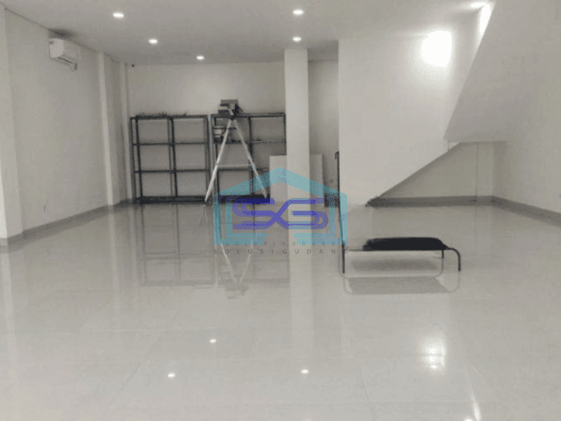 Disewakan ruko gandeng 3 lantai Semi Furnished di Denpasar Bali
