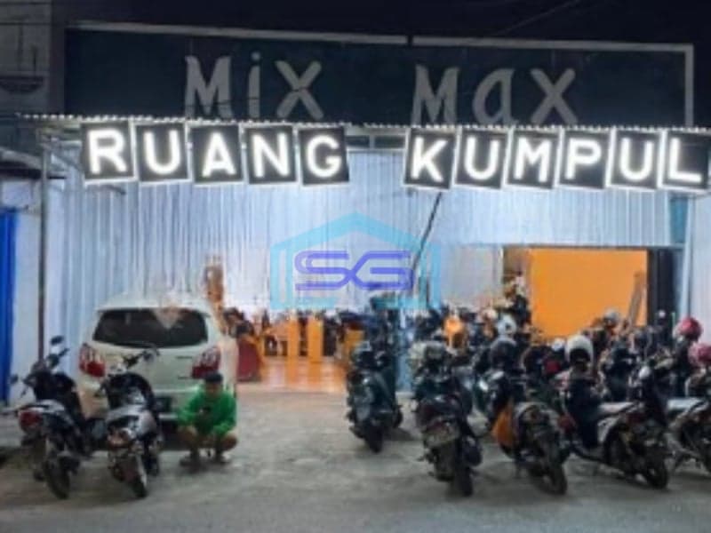 Disewakan Ruko Strategis Pinggir Jalan Utama, Ngaliyan, Kota Semarang Luas Bangunan  260 m²