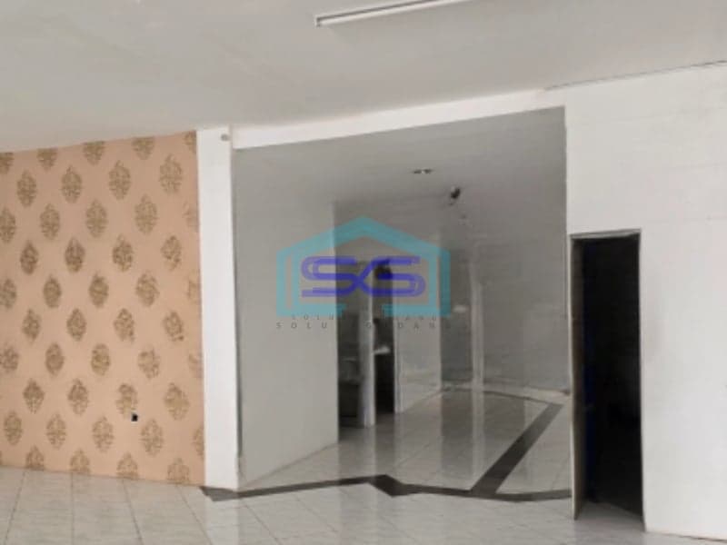 Disewakan Ruko 2 Lantai Luas Tanah 417 m² Lokasi Semarang