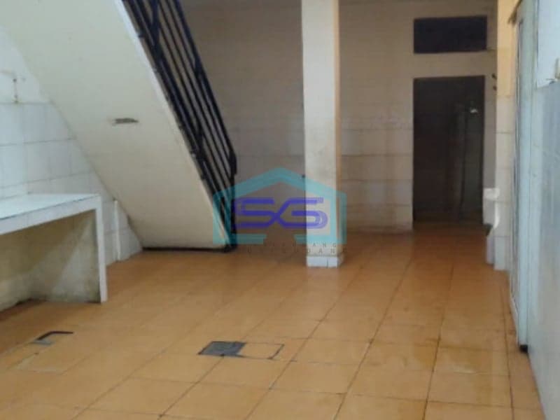 Disewakan Ruko Gandeng Lebar 8 Meter Dekat MRT Fatmawati Jakarta Selatan LB 352m2