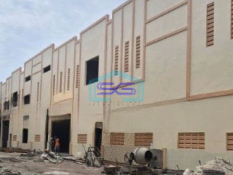 Dijual Gudang Luas Tanah 233 m²  Lokasi Bebas Banjir di Kapuk Kamal Jakarta Barat