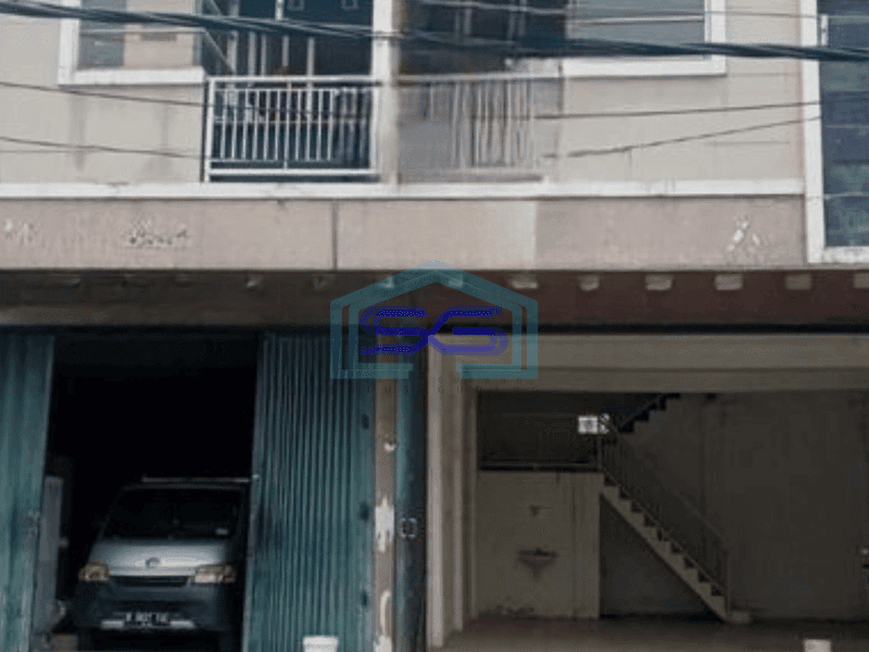 Disewakan Ruko 2 Lantai Luas Bangunan  182 m² Lokasi Wiyung Surabaya