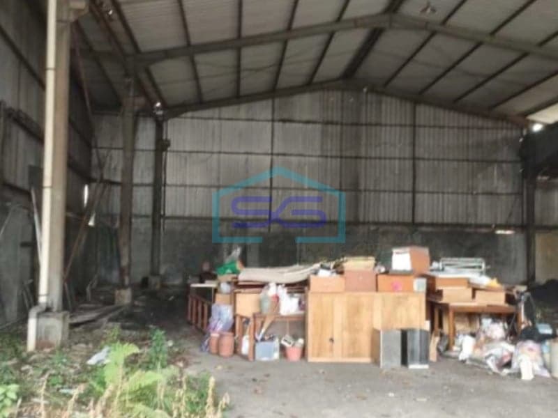 Dijual Gudang Luas Tanah 2400 m² Lokasi di Cipondoh Tangerang