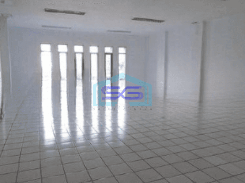 Disewakan Gedung Kantor Sangat Strategis Luas Tanah  300 m² di Surya Sumantri Bandung