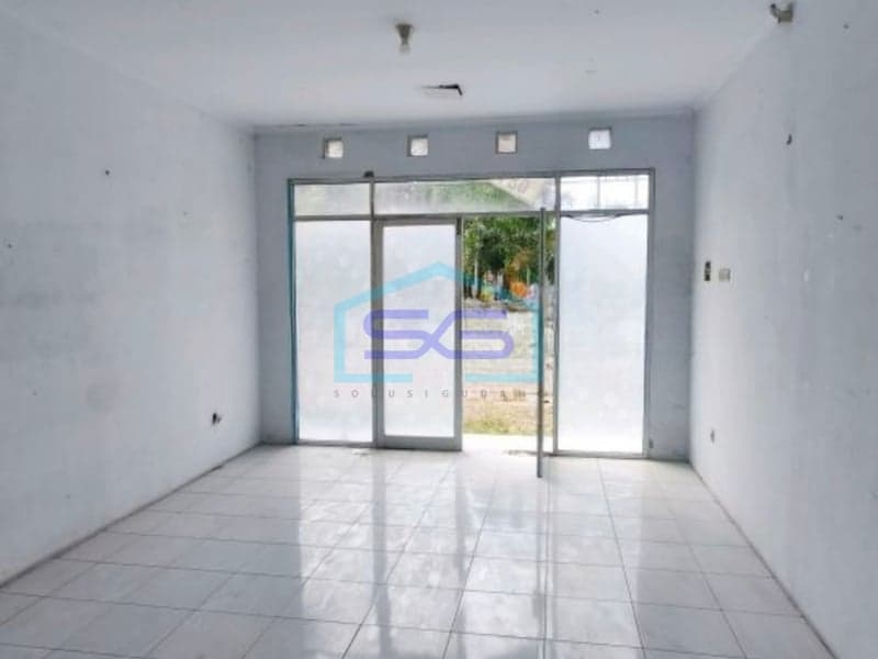 Shop House for Sale in Pasar Kemis Tangerang Banten Land Area 32 m²
