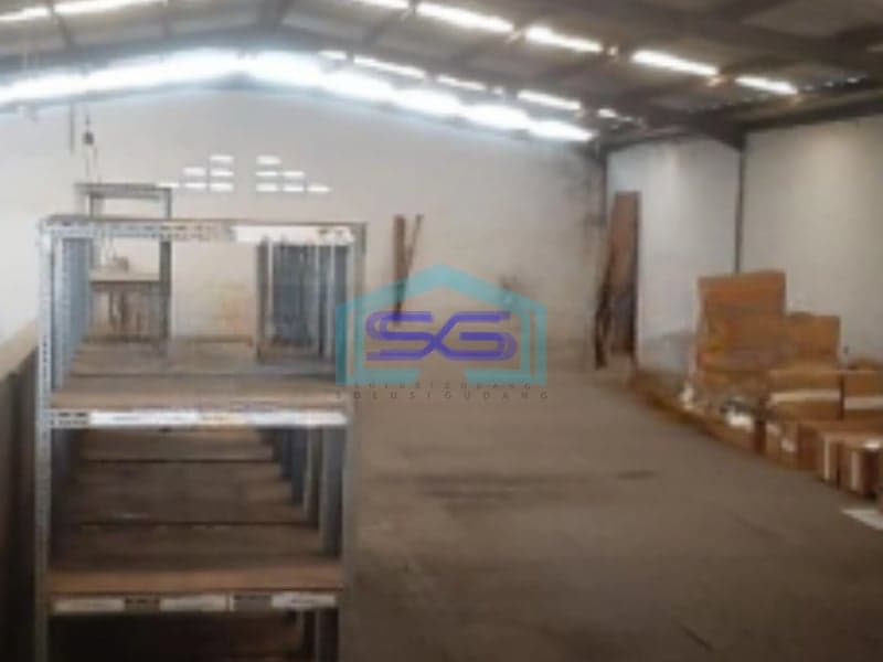 Dijual Gudang di Kawasan Pusat Niaga Daan mogot Jakarta Barat Sudah Renovasi SHM Luas Tanah 684m2