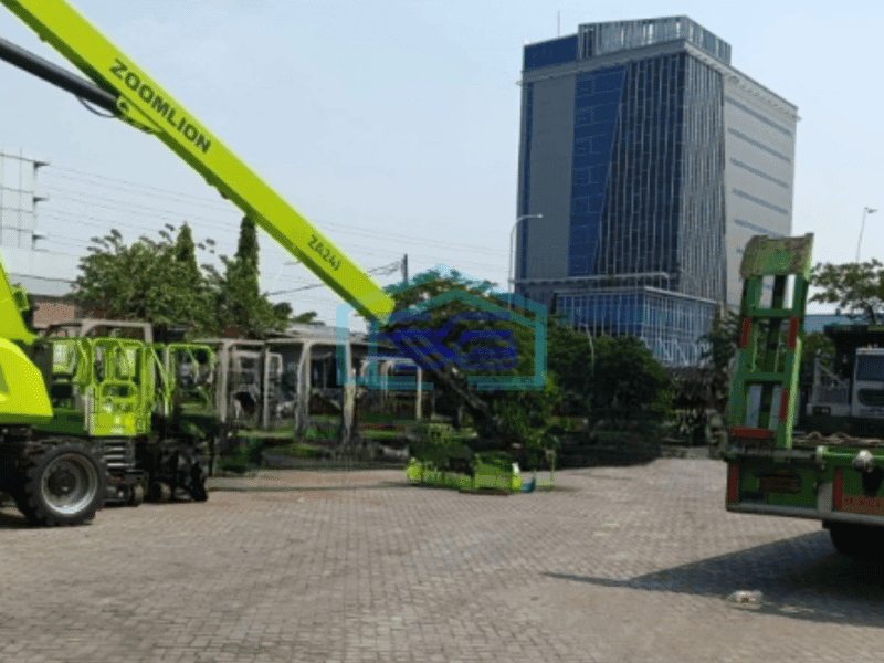 Disewakan Tanah di Yos Sudarso Jakarta Utara 1.3 Ha Ready 3 Kavling