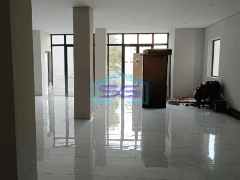 Dijual Ruko 3 Lantai Luas Bangunan  216 m² di Puri Indah Jakarta Barat