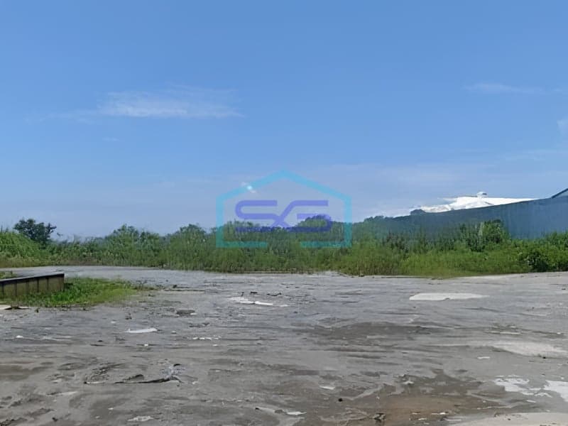 出租位于卡利翁古动脉沿线的大型集装箱停车场土地，肯德尔面积 6500 平方米