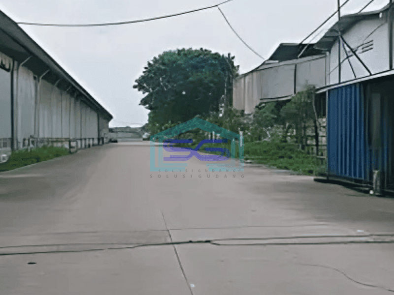 Disewakan Gudang bonus lahan kosong di Jatiuwung Tangerang
