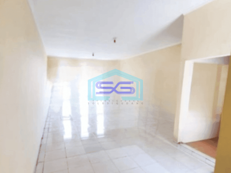 Dijual Ruko Luas Tanah  100 m² Lokasi Strategis Area Parkir Luas di Rungkut Surabaya