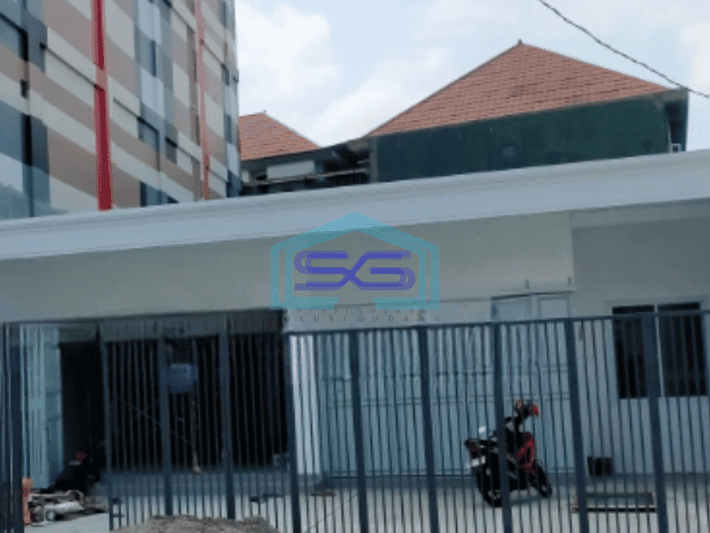Disewakan Ruko Baru Luas Tanah 325 m² di Mangkubumen Solo