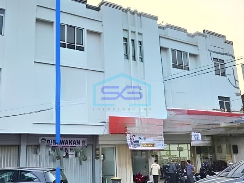 Disewakan Ruko di Daerah Bisnis Cirendeu, Jakarta Selatan LB 278 m²