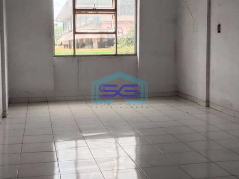 Disewakan Ruko di Tanjung Duren Jakarta Barat Luas Bangunan 180 m²
