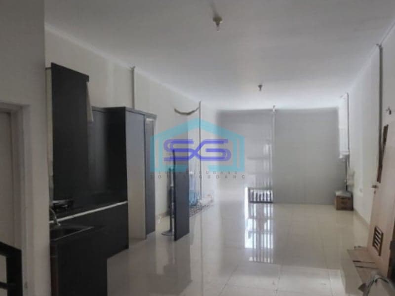 Dijual Ruko 3 Lantai Luas Tanah 100 m² Lokasi Strategis di Cengkareng Jakarta Barat