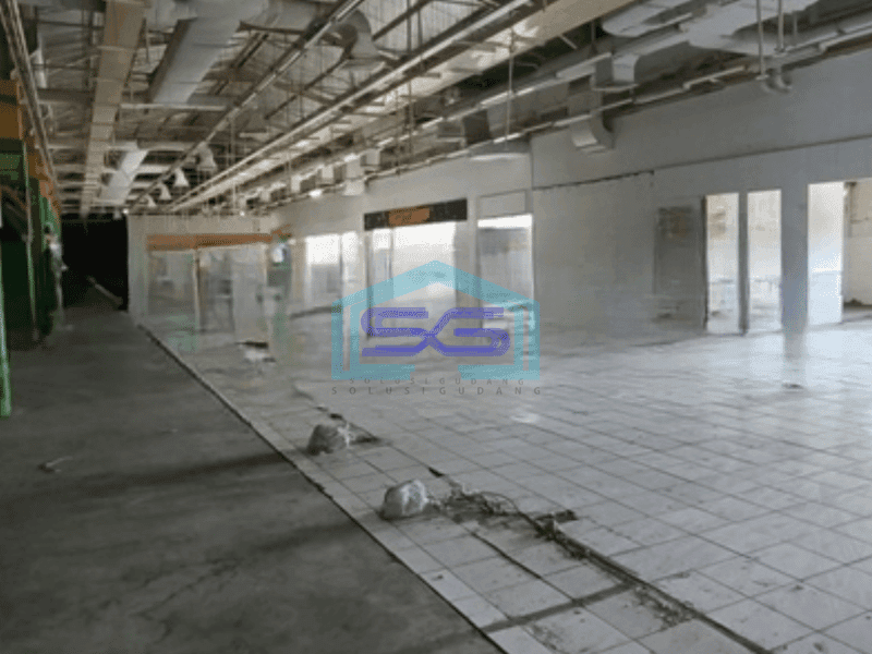 Disewakan Ruang Usaha Area Parkir Luas Lokasi Strategis Lokasi Waru Sidoarjo