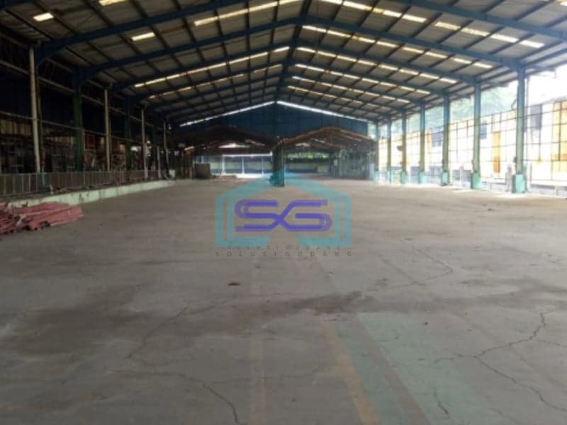 Dijual Gudang Akses Mudah Jalan Raya Bogor Cibinong Luas Tanah 90000m2