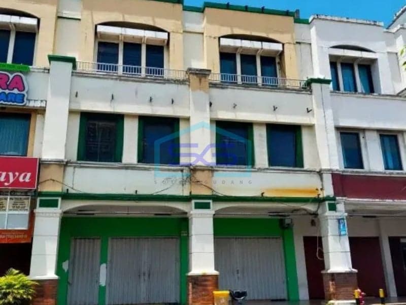 Disewakan Ruko Pas Buat Kantor Wenang, Manado Sulawesi Utara Luas Bangunan 700 m²