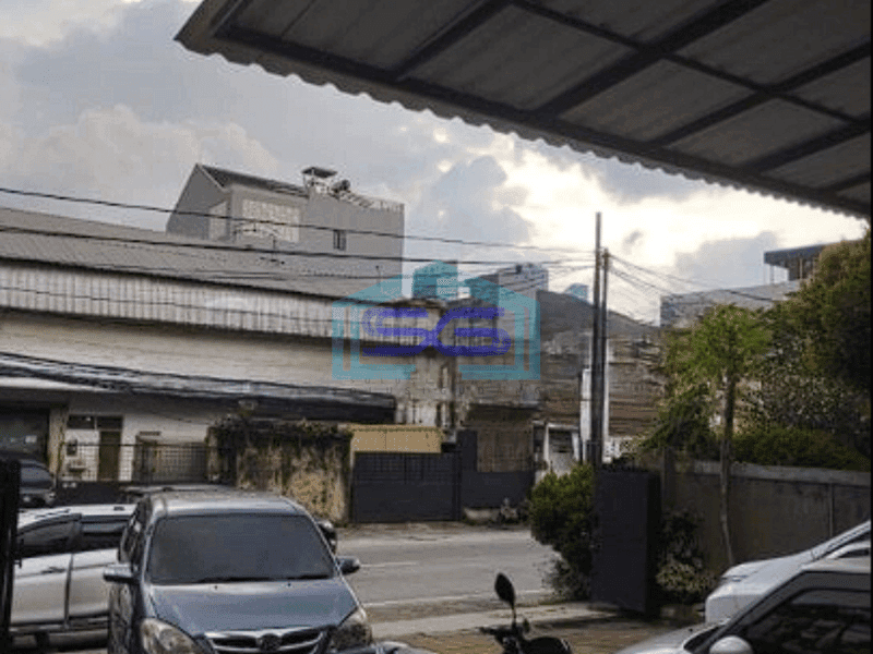 Disewakan Ruko Tomang Strategis Jakarta Barat Luas Bangunan 200m2