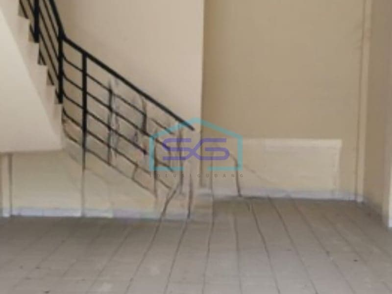 Disewakan Ruko 2 Lantai Luas Bangunan 144 m² Lokasi di Cikarang Pusat