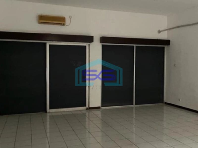 Disewakan Ruko Bangunan 1 Lantai Rapi Terawat Pinggir Jalan Raya Protokol Semarang LT 1085m2