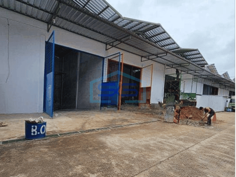 Disewakan gudang bagus dan baru di Kamal Lama