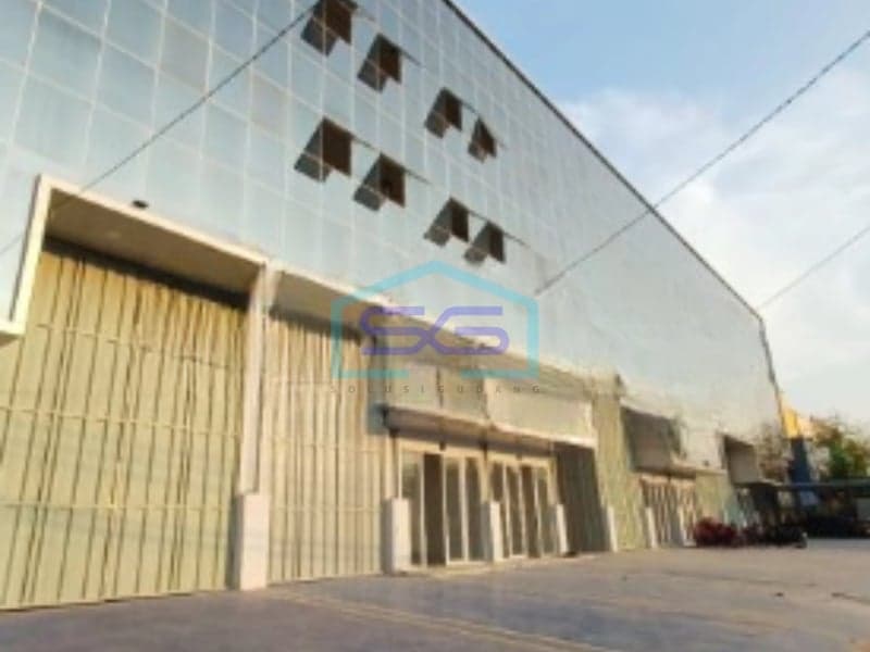 Warehouse Plus Office For Sale Ready to Use in PIK North Jakarta Building Area 800 m²
