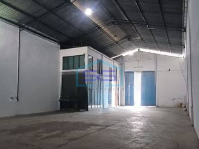 Warehouse for Rent Land Area 420 m² 2 Floors Located in West Jakarta