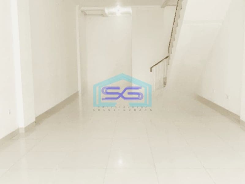Dijual Ruko di Green Lake City Jakarta Barat Luas Bangunan  238 m²