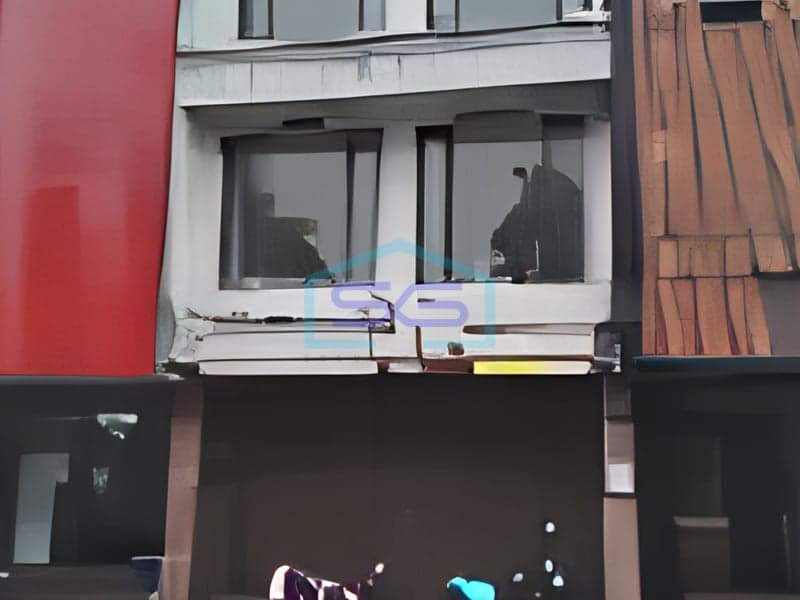 出售：位于雅加达南部Kemang的3层商铺，建筑面积276平方米