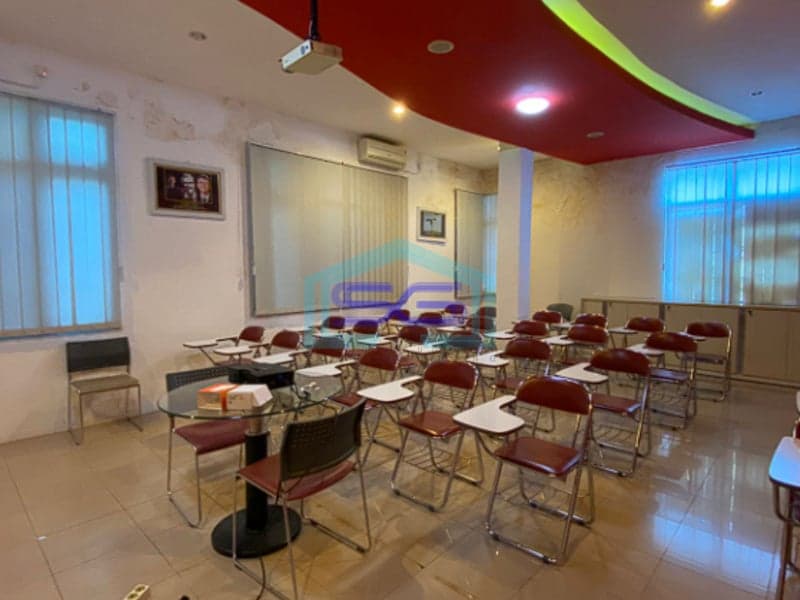 Dijual Gedung 4 Lantai di Jalan Jendral Sudirman Palembang Ada Basement LB 630m2