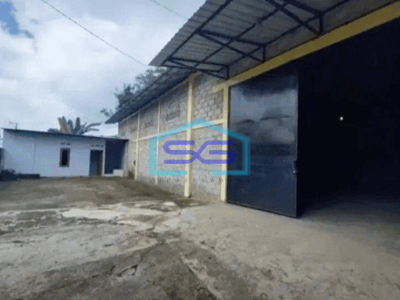 Disewakan Gudang Murah Minimalis Cocok Apapun Akses Hanya Truk Mlati, Sleman