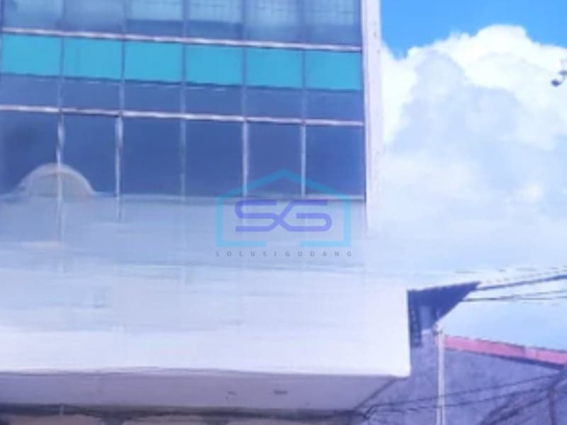 For Rent Spacious Shophouse Building Area 350 sqm Located in North Jakarta