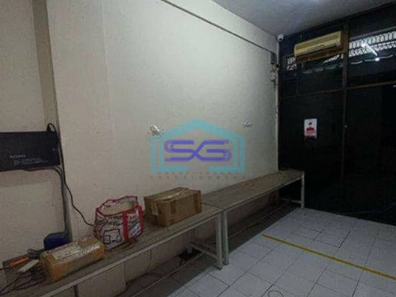 Dijual Ruko 3 Lantai Jl. Arif Rahman Hakim Surabaya Kota LB 135m2