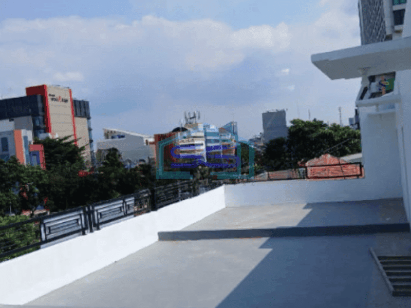 Disewakan Ruko 3,5 lantai Di Mampang Jakarta Selatan Luas Tanah 131 m²