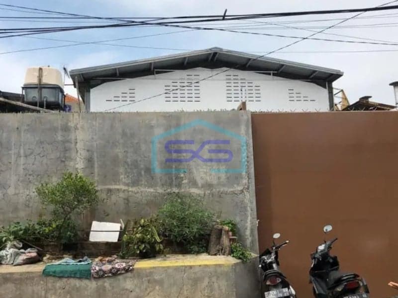 Strategic Warehouse for Sale in Pasirkaliki Industrial Area, Bandung, West Java Land Area 484 m²