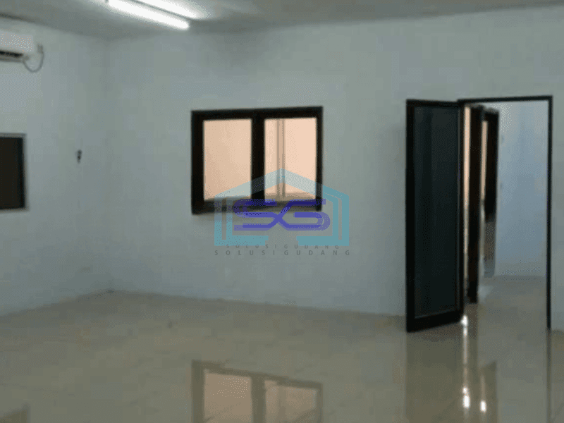 Disewakan Gudang Ada Kantor Luas Tanah  450 m² di Gading Serpong Tangerang