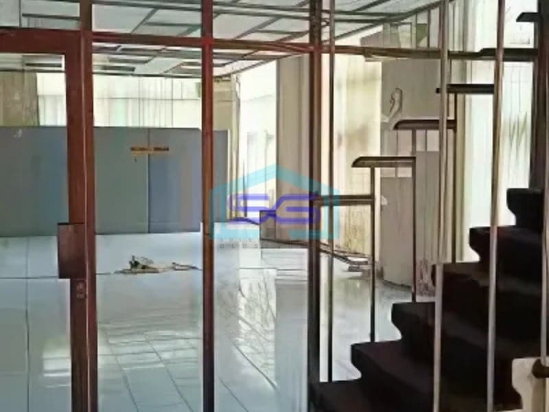 Disewakan Kantor Ruang Usaha Strategis Di Mainroad Otista Bandung Kota LT 500m2