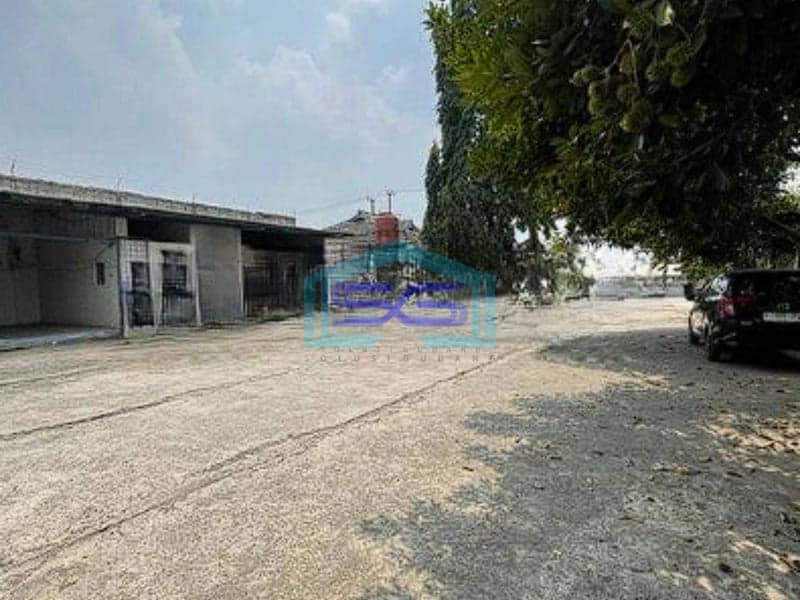 Dijual Cepat Gudang Lokasi Sangat Strategis di Jalan Raya Legok Tangerang
