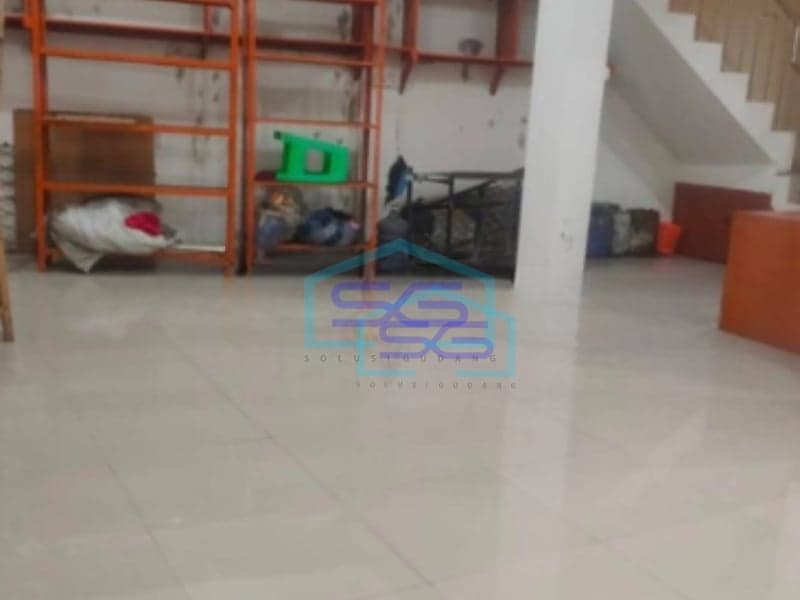 Disewakan Ruko Luas Bangunan 240 m² Lokasi di Ciracas Jakarta Timur