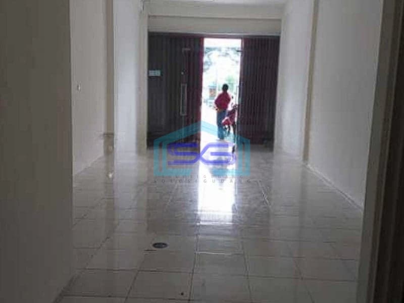 Disewakan Ruko Strategis Di Jalan Otista Raya Jatinegara Jakarta Timur LB 315m2