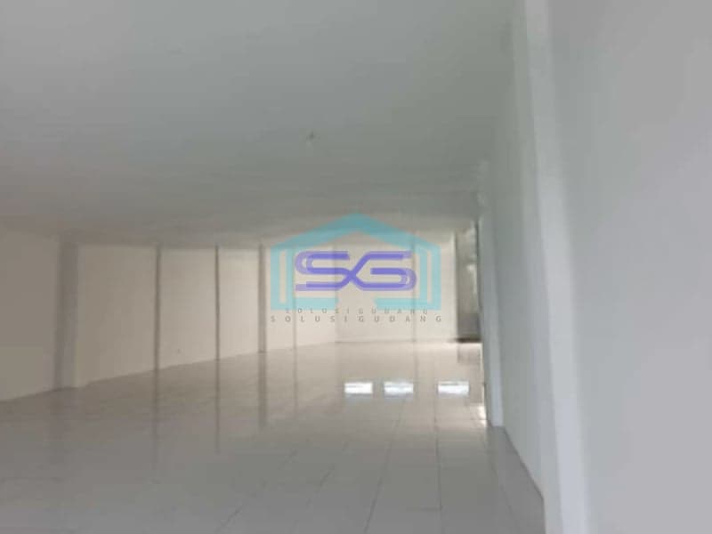 Disewakan Ruko 3 Lantai Luas Bangunan 300 m² Lokasi Blimbing Malang