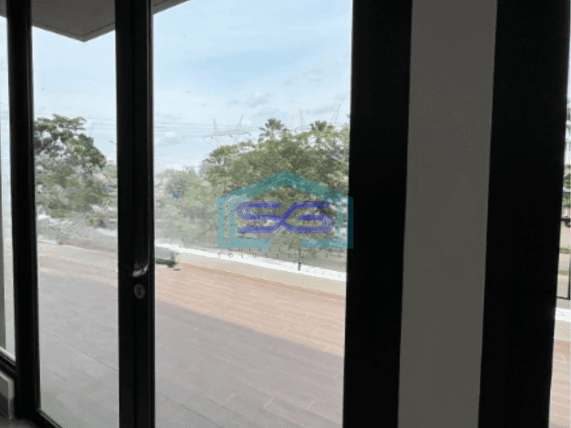 Disewakan Ruko 2 Lantai Luas Bangunan  252 m² di Gading Serpong Tangerang