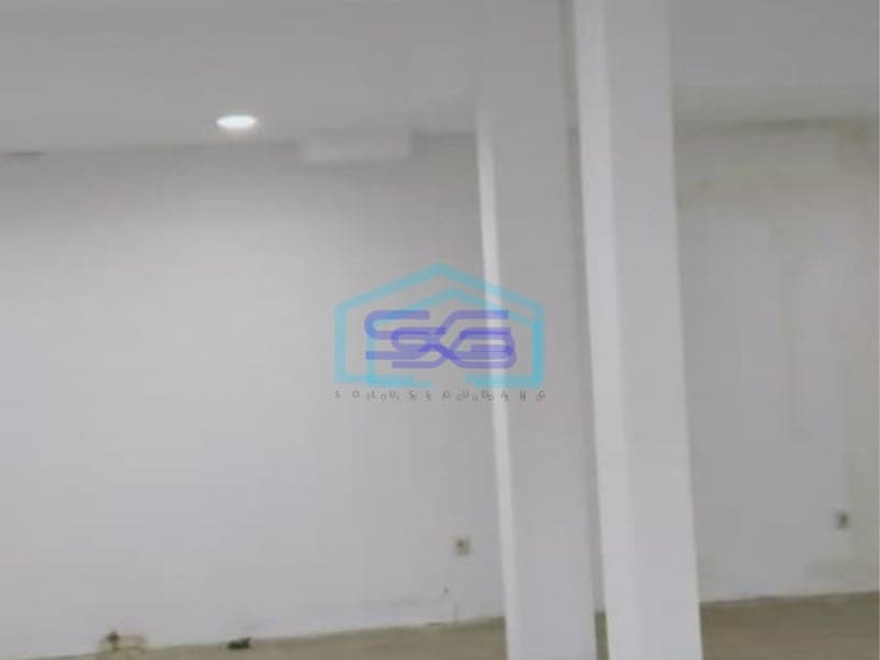 Disewakan Ruko 3 Lantai Luas Bangunan 396 m² Lokasi di Bekasi