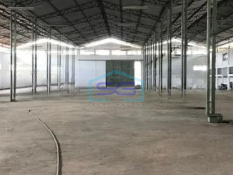  for Rent Tidy and Ready-to-Use Warehouse in Pasar Kemis Tangerang, Banten Building Area 3400 m²