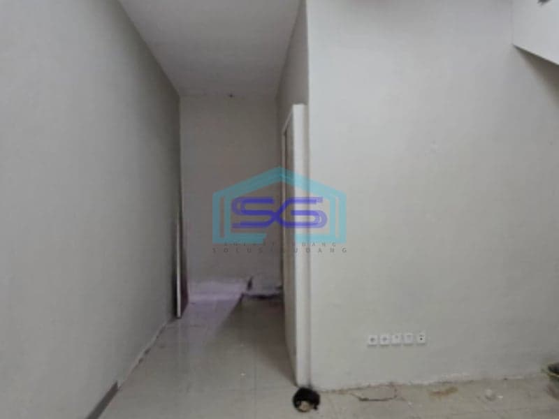 Disewakan Ruko 3 Lantai Luas Bangunan  222 m² Lokasi Candisari Semarang