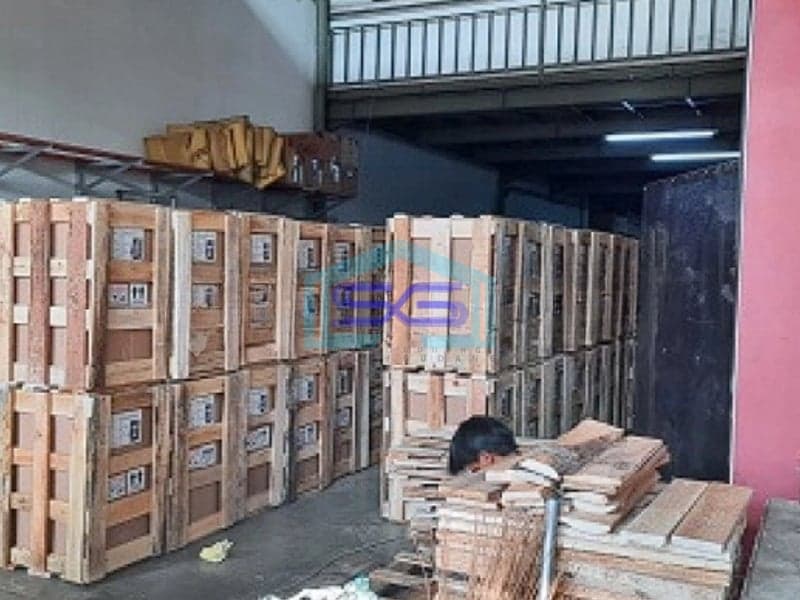 Disewakan Gudang Bisa Jadi Pabrik Jalan Masuk Kontainer Kawasan Industri di Serpong Tangerang LB 620m2