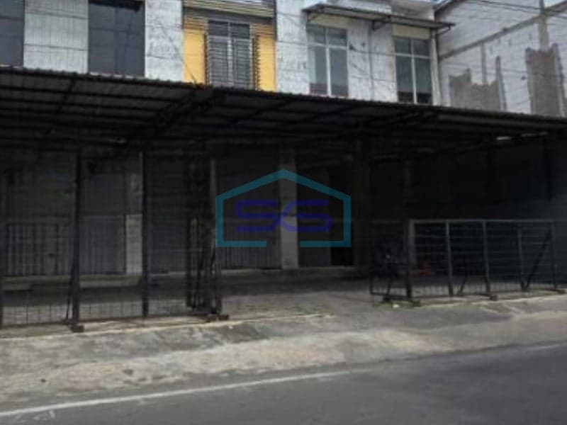 For Sale Strategic Shophouse Building Area 140 m² Surakarta Location